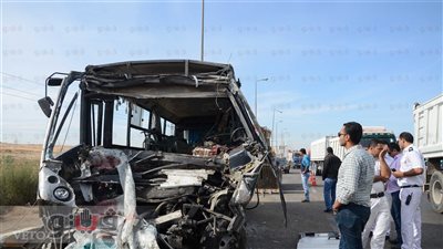 أتوبيسات المدارس تزهق أرواح الطلاب.. حافلة «سان جو» تصطدم بشاحنة مواد بترولية ومصرع 4 وإصابة 20.. و34 شخصا ضحايا عبور أتوبيس الشروق لمزلقان عشوائي