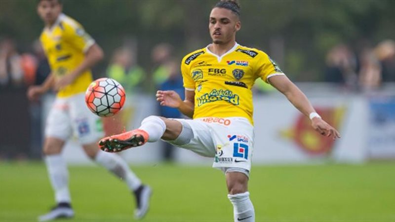  أمير عادل لاعب فيبورج