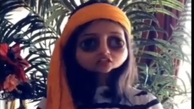 رد فعل الأم على ما فعلته فتاة عند اقتراب موعد زواجها (فيديو)