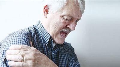 شاي البقدونس وحب الرشاد لعلاج تورم القدمين والهشاشة