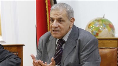 تفاصيل زيارة «محلب» على رأس وفد رئاسي لأسوان.. اللجنة تبحث تحويل المحافظة لعاصمة للثقافة الأفريقية.. 434 مليون جنيه لإنشاء كوبرى كلبشة.. المحافظ: رصد 108 ملايين جنيه ضمن الخطة الاستثمارية لن