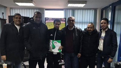 تفاصيل توقيع إسلام سري لـ«المصري» 3 مواسم