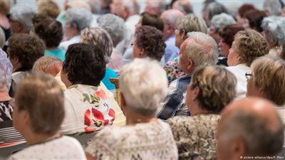 ألمانيا بحاجة إلى إصلاحات لمواجهة تكهل سكانها