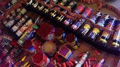 «الأدوات المكتبية»: إحكام الرقابة يمنع تداول الألعاب النارية في الأعياد