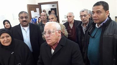 محافظ بورسعيد يتفقد مبنى إدارة وسط وغرب التموين بحي الزهور (صور)