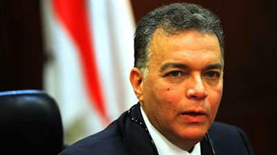 وزير النقل يناقش كيفية زيادة إيرادات محطة مترو السادات