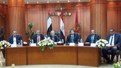 بالصور.. محافظ بورسعيد: اختيار «دبي» لتطوير موانئ غرب المحافظة