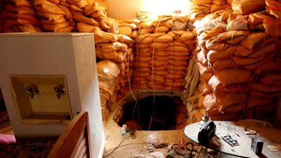 بالصور.. أنفاق سرية لداعش تحت الأرض في مواجهة القصف الأمريكي