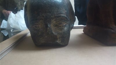 الآثار تتسلم من الخارجية قطع مستردة من فرنسا