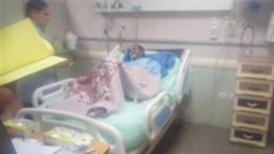 وحدة الغسيل الكلوي بمستشفى ديرب نجم جرس إنذار عن إهمال المستشفيات.. الصحة تأمر بإغلاقها وتحويل العاملين للتحقيق.. نائب يحمل العنصر البشري مسئولية الحادث.. و«صحة النواب» تطالب بتفعيل رقابة يو