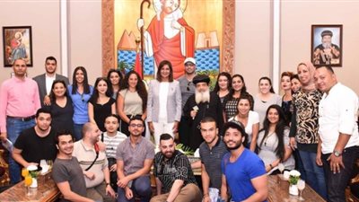 بصحبة وزيرة الهجرة.. وفد شبابي من أستراليا يزور «كاتدرائية العباسية»
