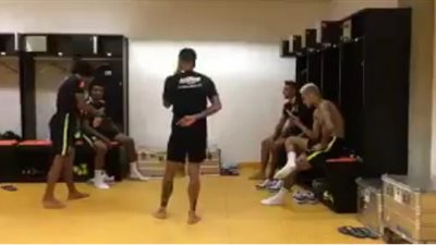 بالفيديو.. نجوم البرازيل تستعد لمواجهة كولومبيا بـ«وصلة رقص»