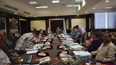 محافظ البحر الأحمر: انعقاد غرفة العمليات الرئيسية لمتابعة الانتخابات (صور)