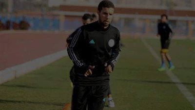 إسلام سري ينتظم بمعسكر المصري ببرج العرب