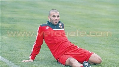 انتظام عماد متعب في مران الأهلي المسائي