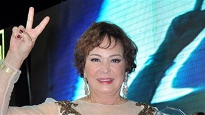 لبلبة بعد تكريمها من مهرجان الفضائيات: يطبطب على قلبكم ربنا