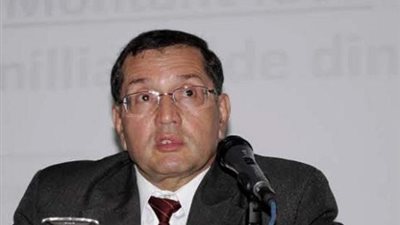 الجزائر ترفض تحديد سعر برميل النفط عند 50 دولارا