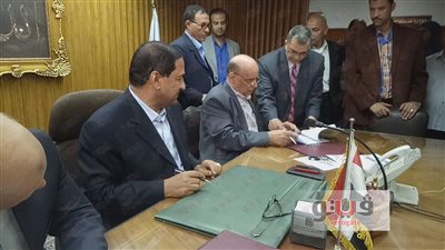 بالصور.. محافظ الغربية يعتمد نتيجة الإعدادية بنسبة نجاح 74.37%