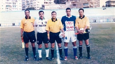 صورة نادرة لـ«أبوتريكة» في مباراة الترسانة مع منتخب فلسطين