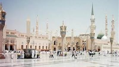 نشرة الأخبار.. وأبرزها: إطلاق نار في ساحة المسجد النبوي