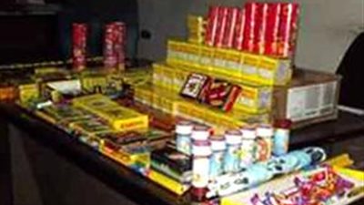 ضبط شحنة شماريخ وألعاب نارية بميناء الإسكندرية