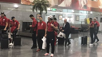 بعثة المنتخب الوطني تصل مطار القاهرة