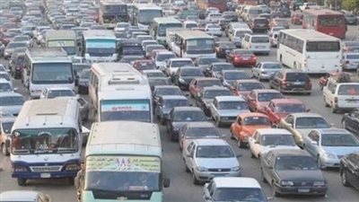 كثافات مرورية بالقطامية بسبب انقلاب أتوبيس رحلات