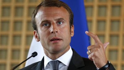 الرئيس الفرنسي يشيد بفكرة السيسي لعقد منتدى الشباب العالمى