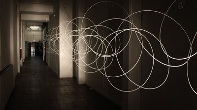 Reverb.. للتحكم في إضاءة منزلك بهاتفك الذكي