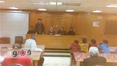 بالصور.. قومي المرأة ببورسعيد يحتفل بعيد الأم مع «أقباط العريش»