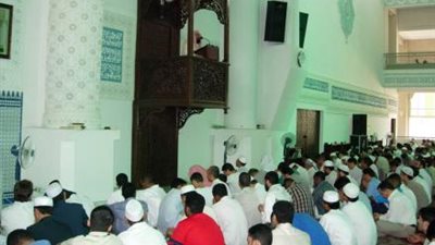 خطيب «السيدة زينب»: اشتباكات الأمن والمتظاهرين من أفكار الجاهلية