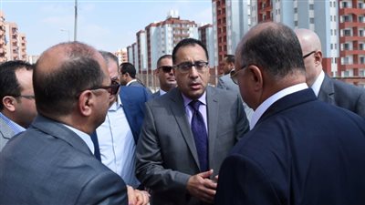 مدبولي يتفقد مشروع الأسمرات ٣.. ويطالب بالعمل ٢٤ ساعة لتسليمه