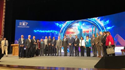 «الخشت» يطالب بالتوازن بين العلوم الطبيعية والإنسانية