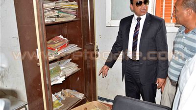 الرقابة الإدارية بالأقصر تحيل ٥ موظفين بـ