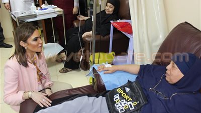 بالصور.. وزيرة التعاون الدولي تزور مستشفى «بهية» لعلاج سرطان السيدات