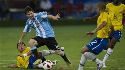 البرازيل تجهز خطة خاصة لإيقاف خطورة ميسي