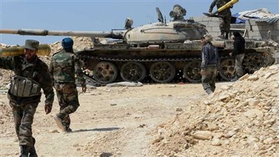 الجيش السوري يقصف مواقع «داعش» في دير الزور