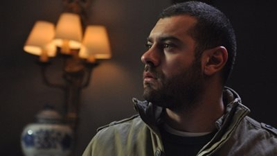 الصمت يسيطر على عمرو يوسف بعد مقلب «التجربة الخفية»