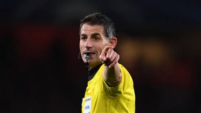 اليوناني سيديروبولس حكما لمواجهة برشلونة وايندهوفن