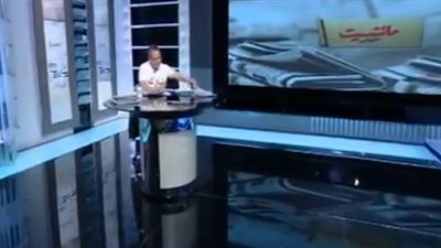 القرموطي يظهر بـ «تيشيرت» يحمل شعار «شارك» على الهواء