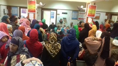 إطلاق قافلة طبية لعلاج الأهالي بقرية الوادي الأخضر بالإسماعيلية (صور)