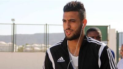 «فيفا» طريق الأهلي لخطف أحمد الشناوي حارس الزمالك