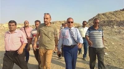 نائب محافظ القاهرة يتفقد مقلب السلام (صور)