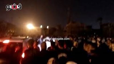 بالفيديو.. جمهور أحمد سعد يركض وراء سيارته بمهرجان القلعة