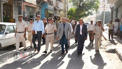 بالصور.. محافظ سوهاج يحيل مسئولي الوحدة المحلية بحي شرق للتحقيق