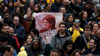 إحتجاجات في برشلونة والقضاء الألماني يبدأ النظر في تسليم بوجديمون