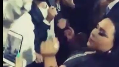 بالفيديو.. شيماء سيف ترقص على أنغام تامر حسني في زفاف محمد أنور