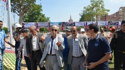 محافظ الإسماعيلية يتفقد مسرح الغابة قبل الاحتفال بذكرى «30 يونيو»