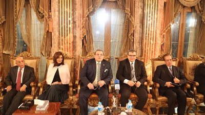 الليلة.. وزيرا الهجرة والقوى العاملة ضيفا برنامج «صالون المحور»