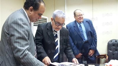 بدء توافد الجمهور على معرض فيصل للكتاب